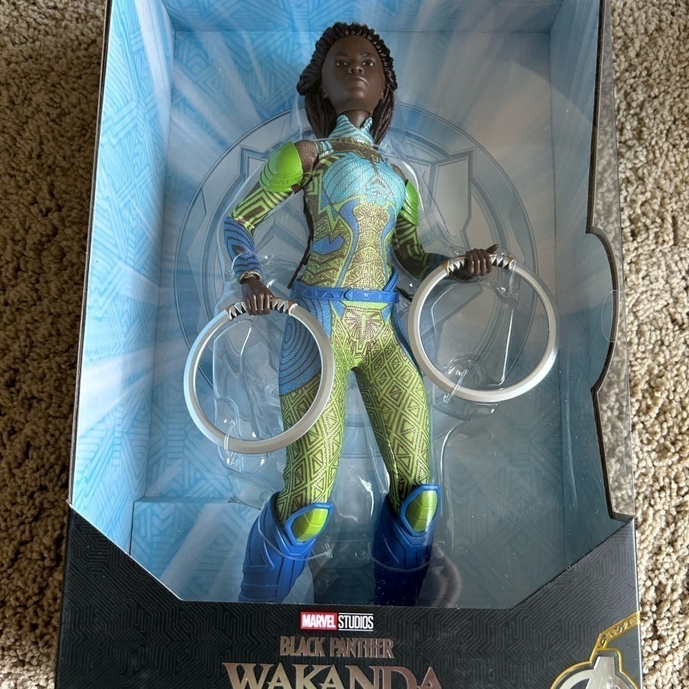 Fresh Fierce Marvel Black Panther: Wakanda Forever 11.5" Fashion Doll Nakia